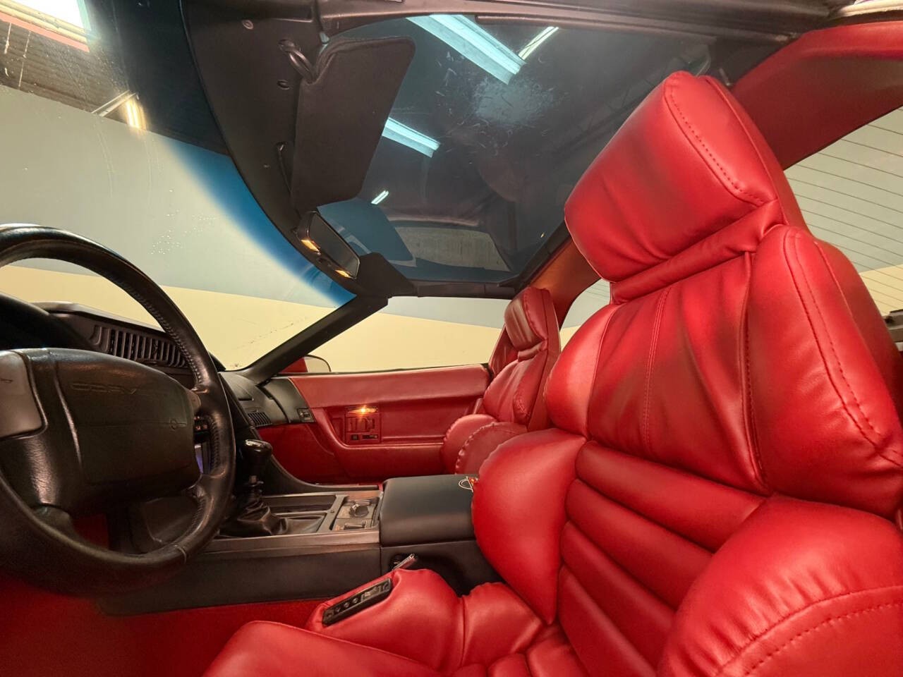 Chevrolet-Corvette-1991-Hatchback-26