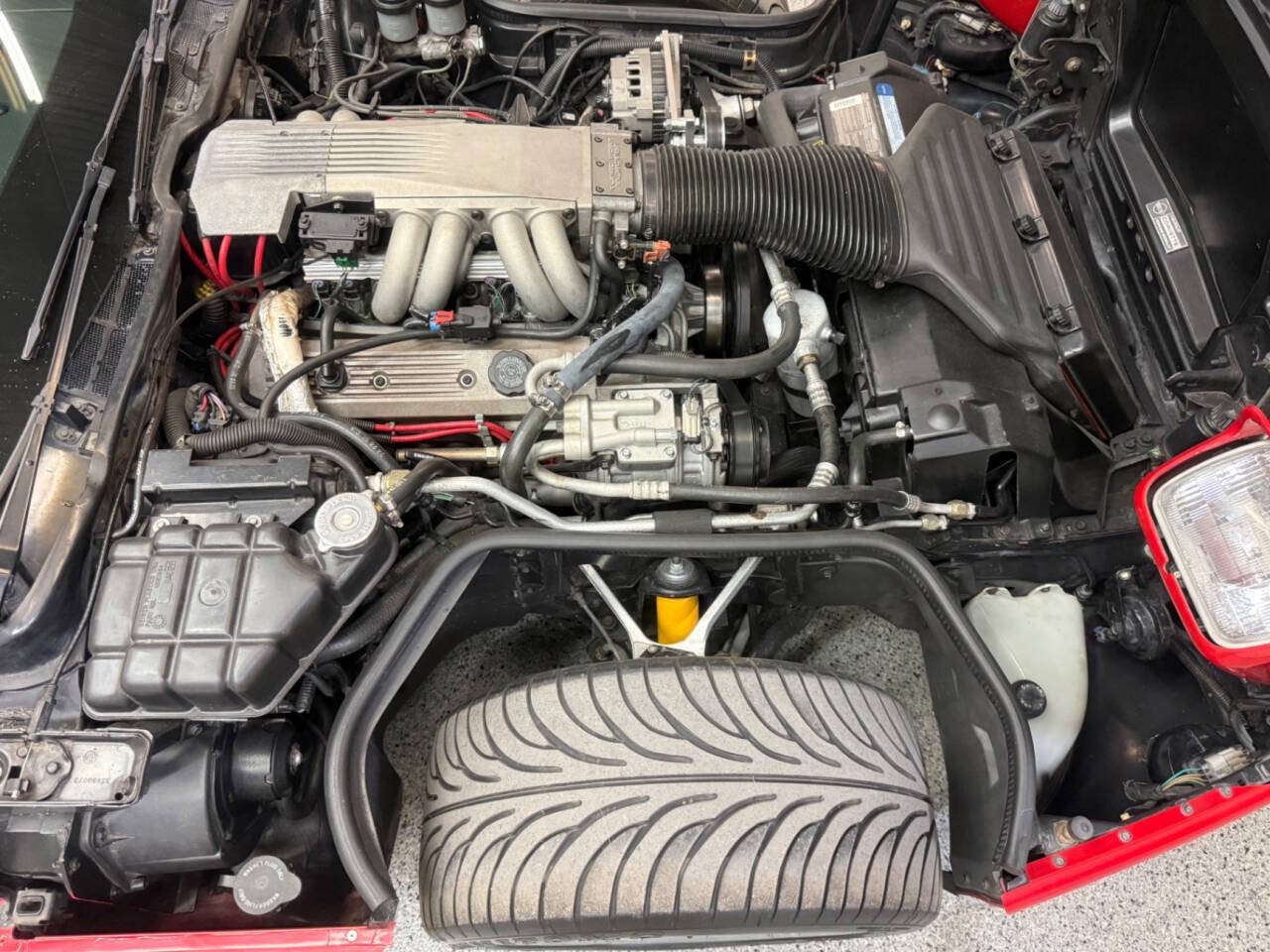 Chevrolet-Corvette-1991-Hatchback-36