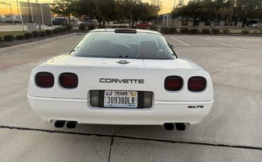 Chevrolet-Corvette-1991-Hatchback-5