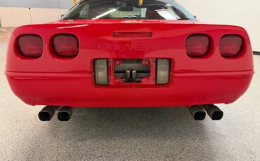 Chevrolet-Corvette-1991-Hatchback-6