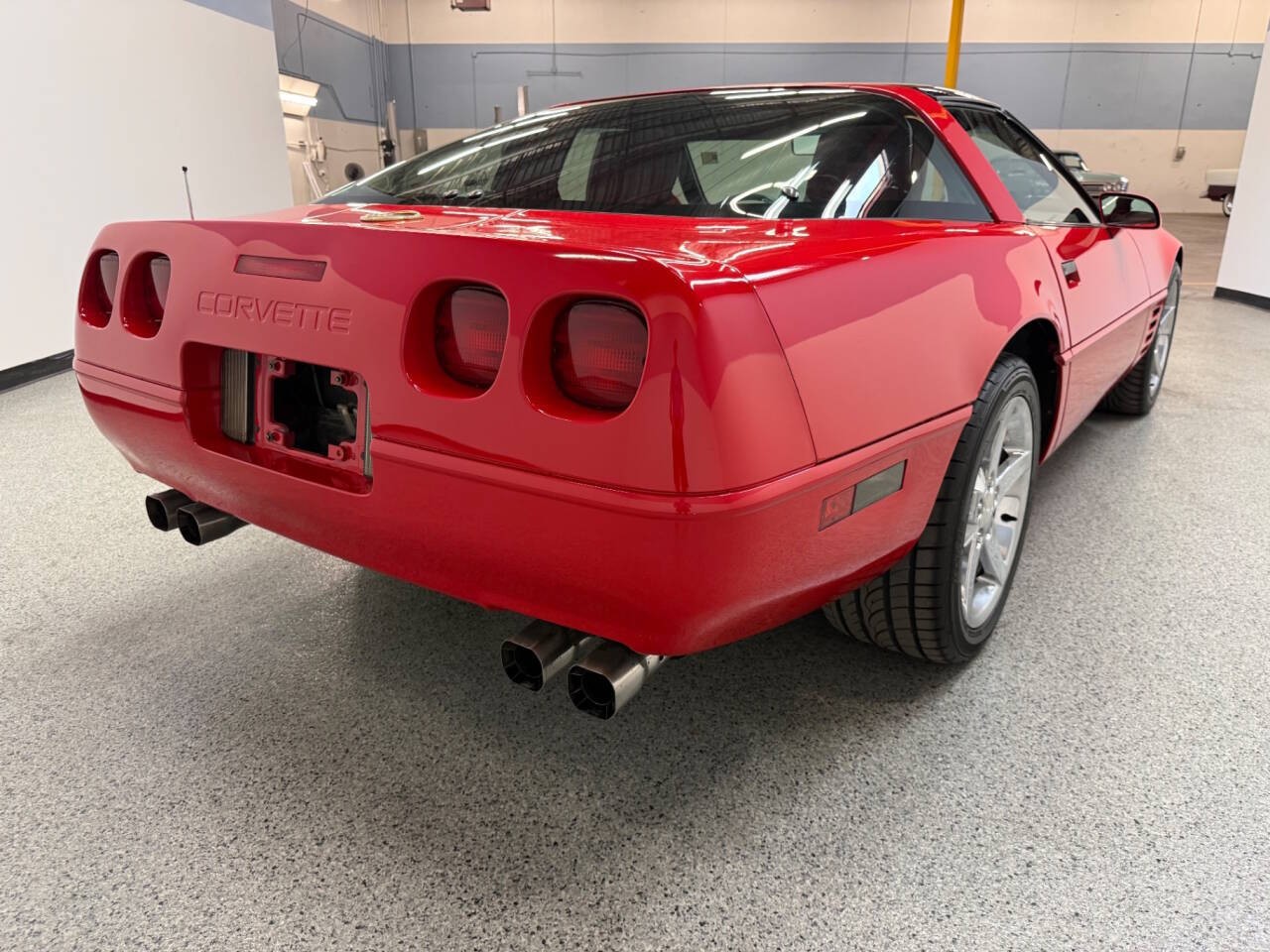 Chevrolet-Corvette-1991-Hatchback-8