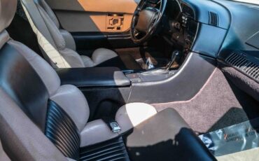 Chevrolet-Corvette-1992-19