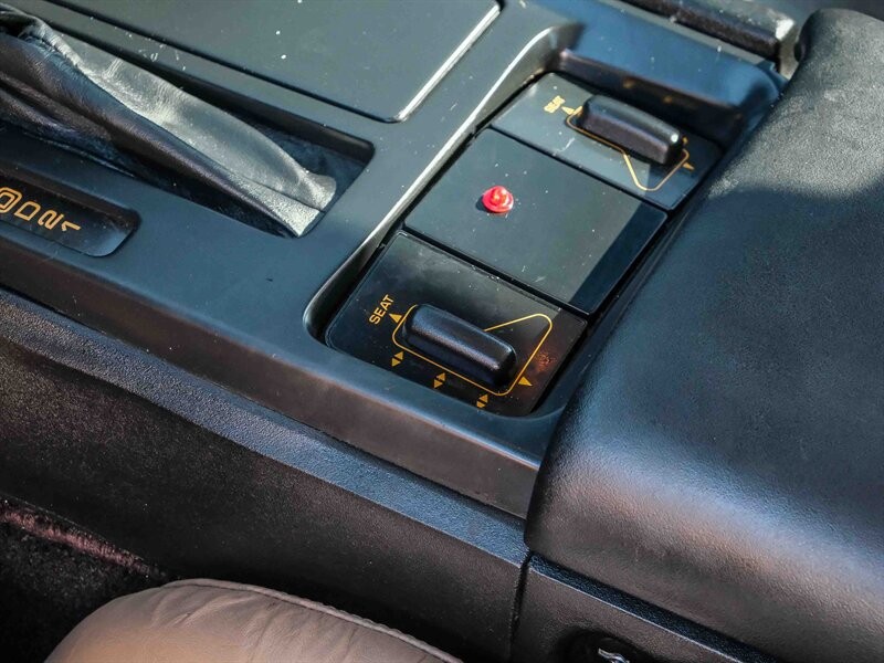 Chevrolet-Corvette-1992-22