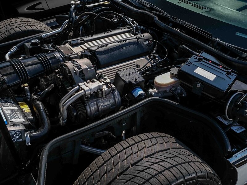 Chevrolet-Corvette-1992-35