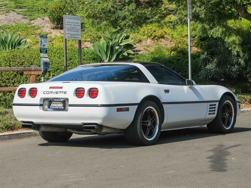 Chevrolet-Corvette-1992-7