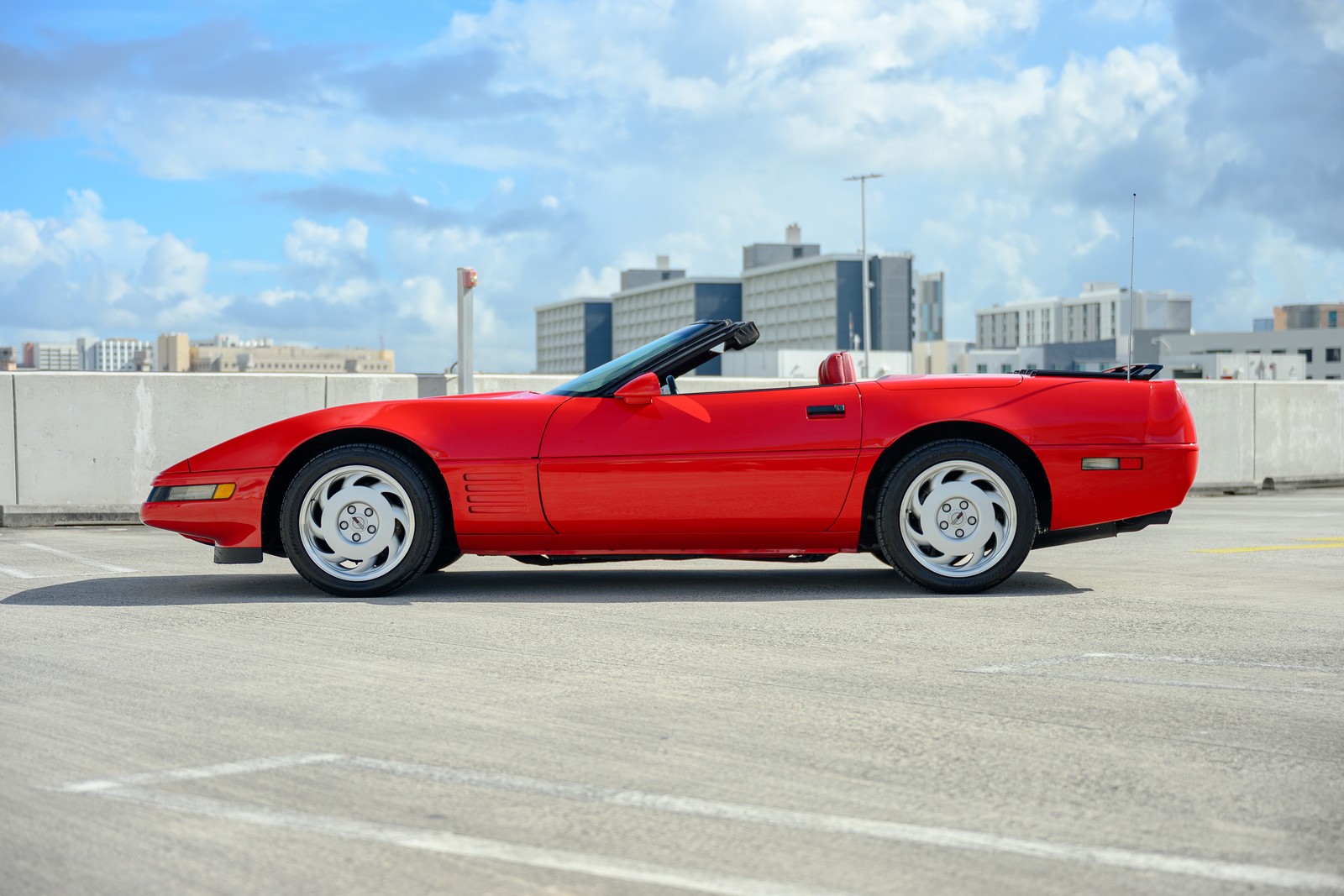 Chevrolet-Corvette-1992-Convertible-1