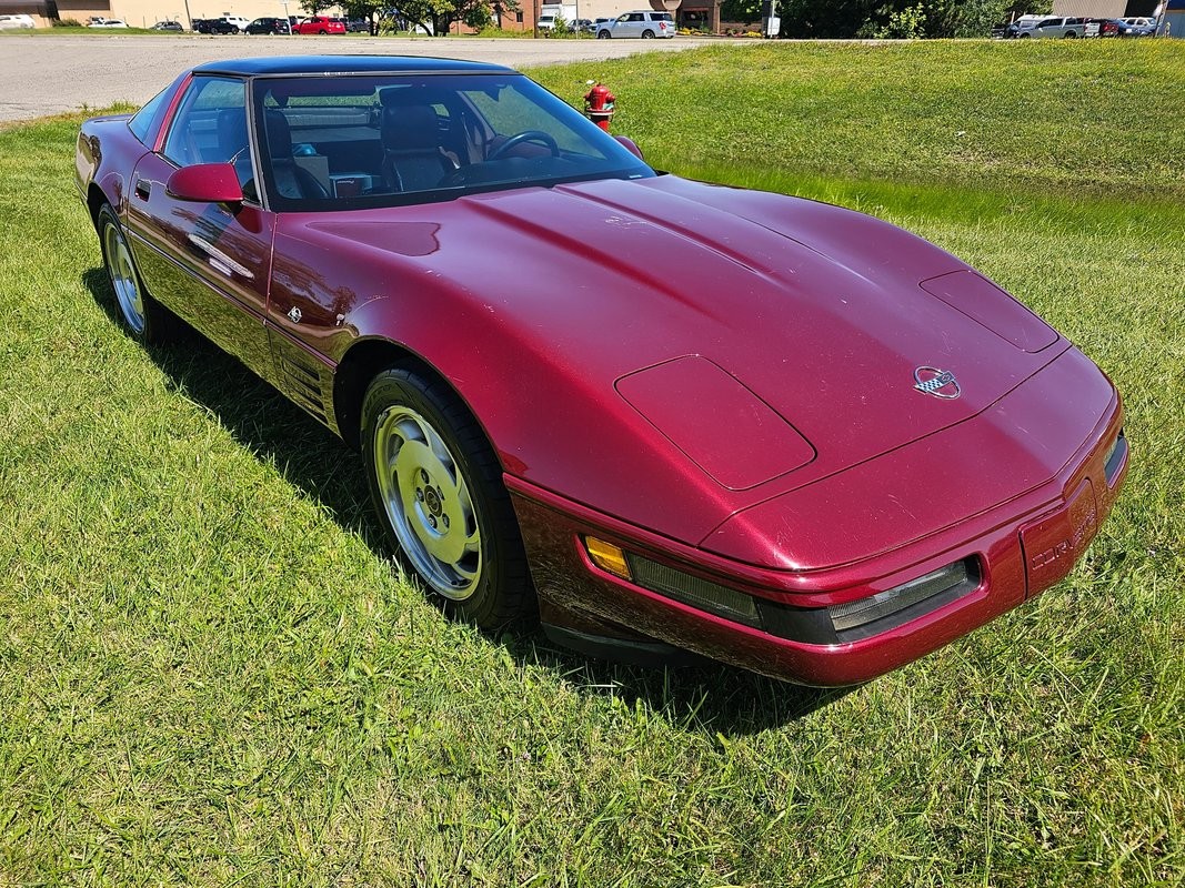 Chevrolet-Corvette-1993-Hatchback-1