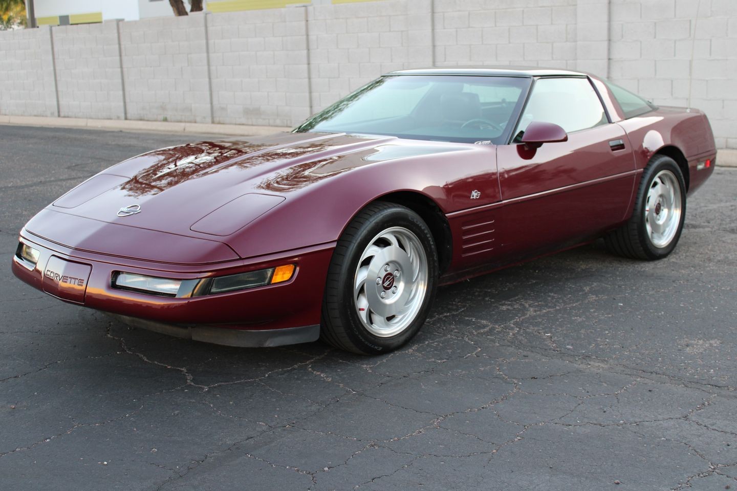 Chevrolet-Corvette-1993-Hatchback-11