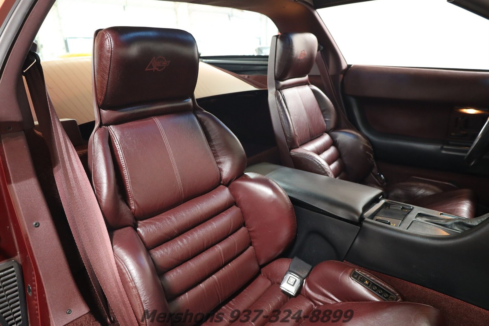 Chevrolet-Corvette-1993-Hatchback-13