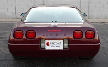 Chevrolet-Corvette-1993-Hatchback-14