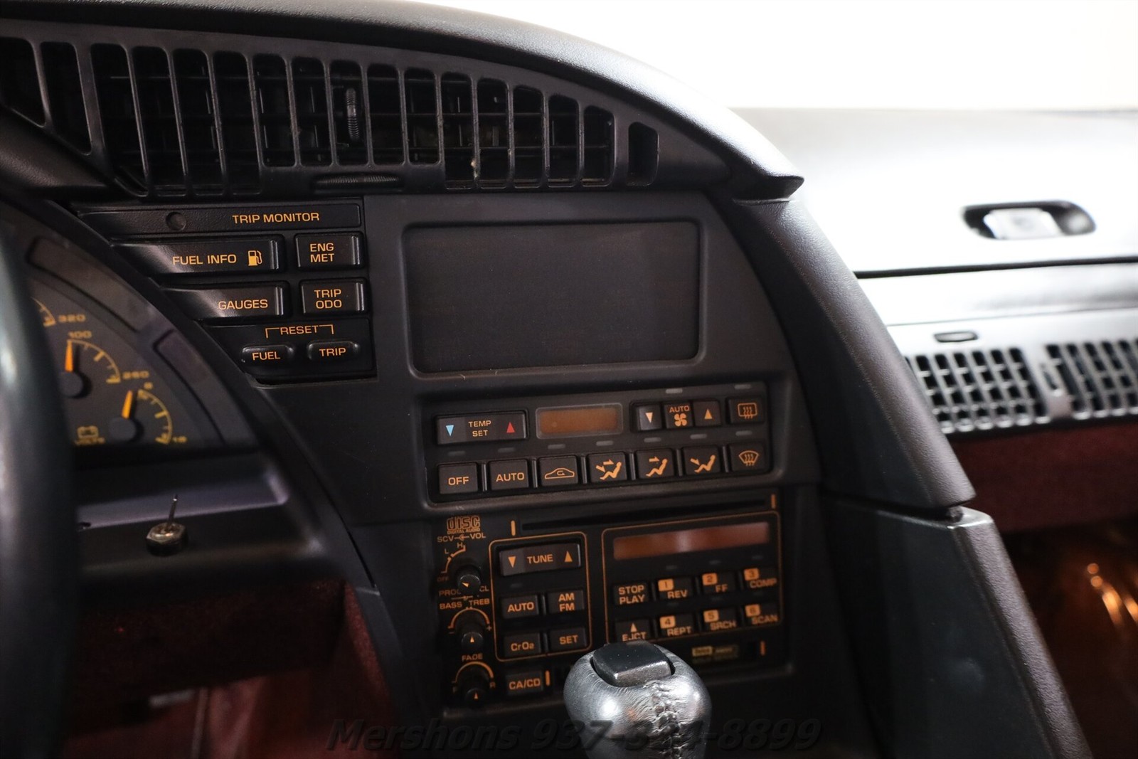 Chevrolet-Corvette-1993-Hatchback-15