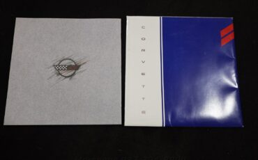 Chevrolet-Corvette-1993-Hatchback-16