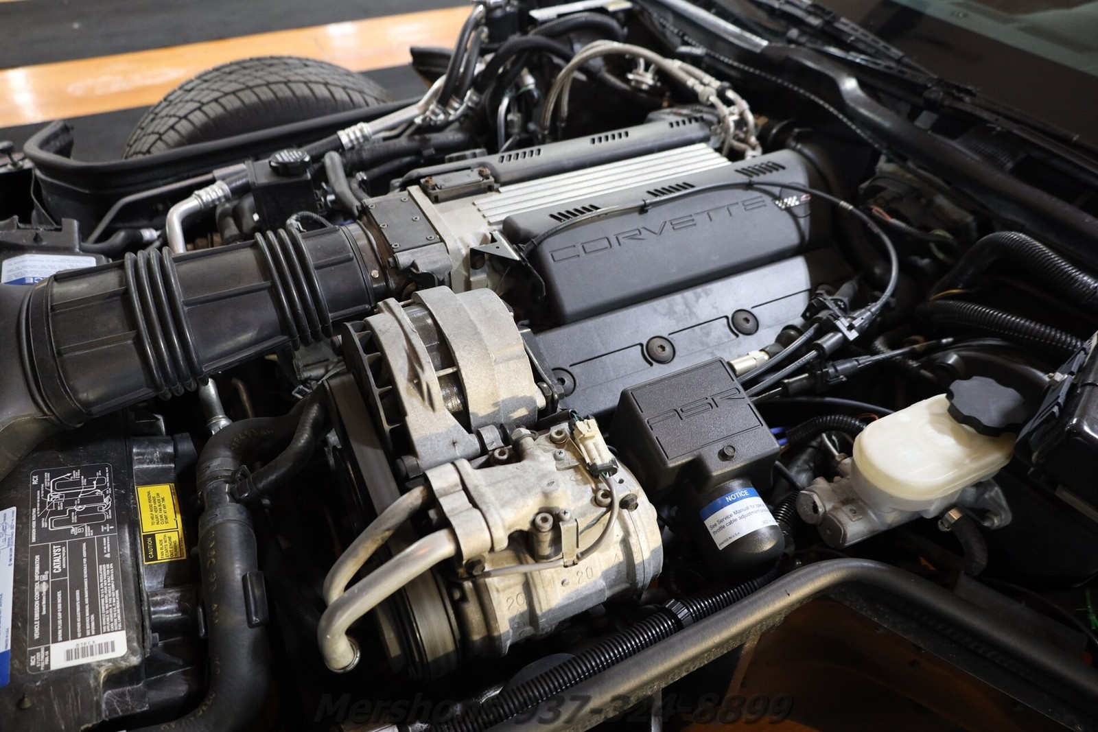 Chevrolet-Corvette-1993-Hatchback-2