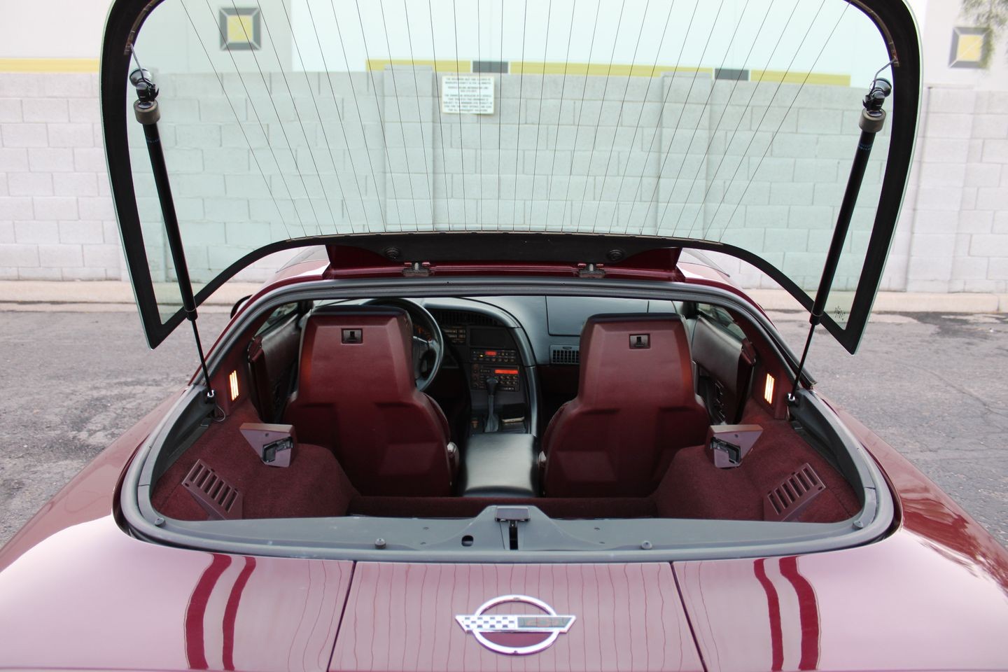 Chevrolet-Corvette-1993-Hatchback-25