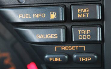 Chevrolet-Corvette-1993-Hatchback-35