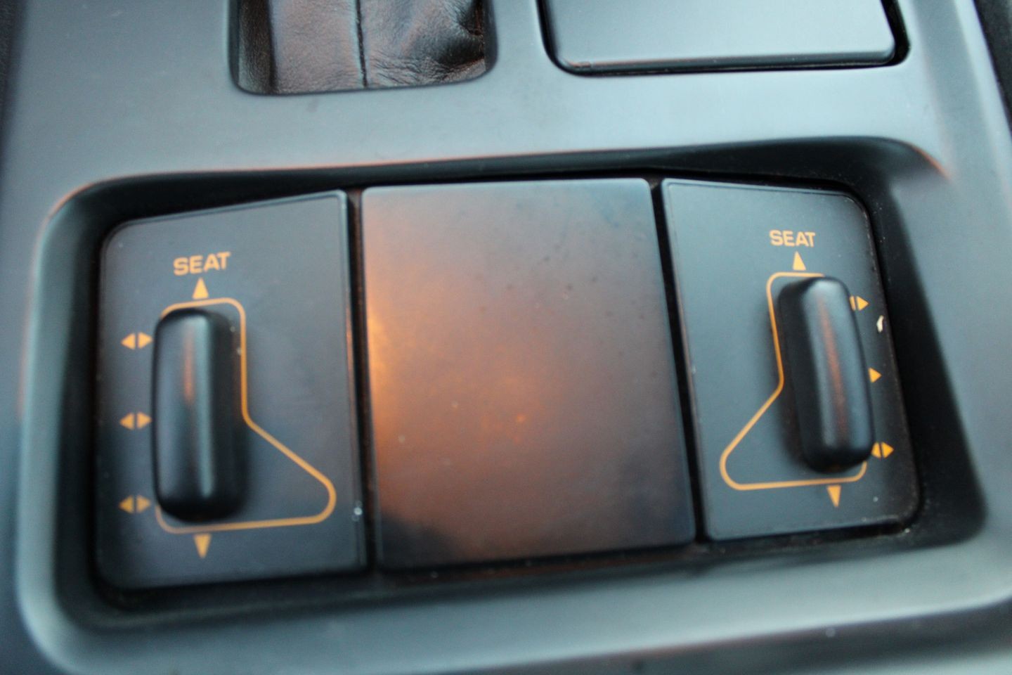 Chevrolet-Corvette-1993-Hatchback-36