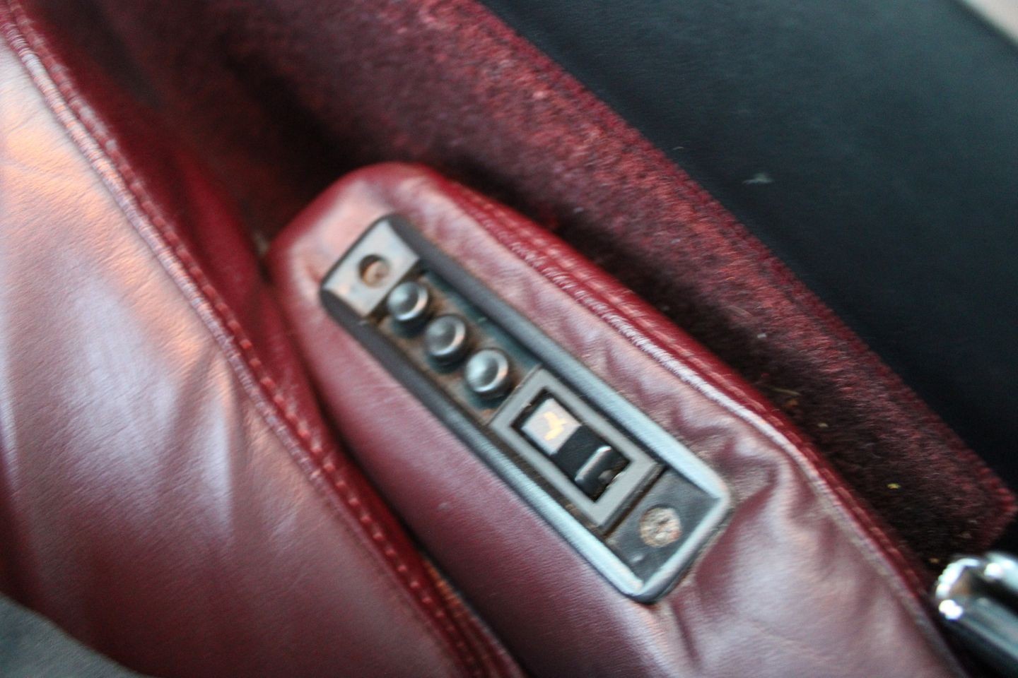 Chevrolet-Corvette-1993-Hatchback-37