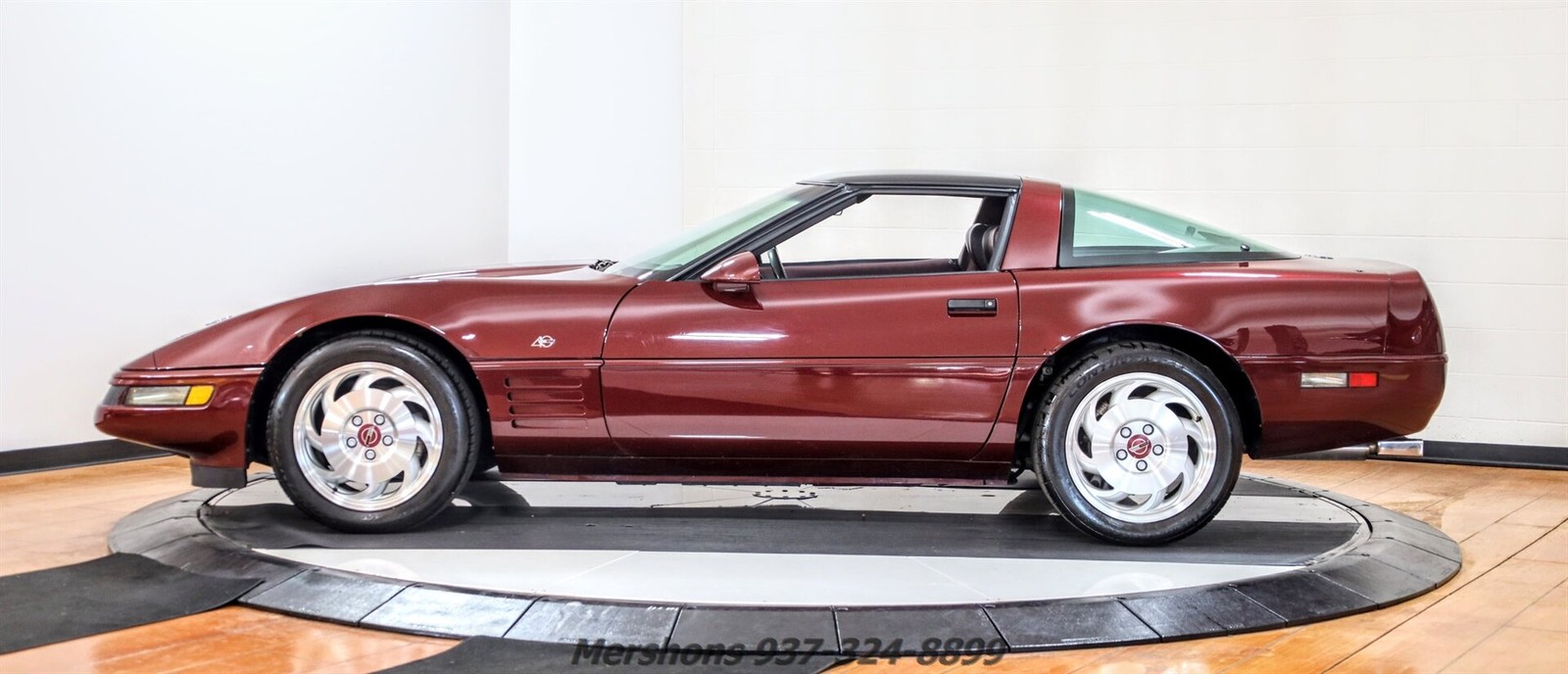 Chevrolet-Corvette-1993-Hatchback-4