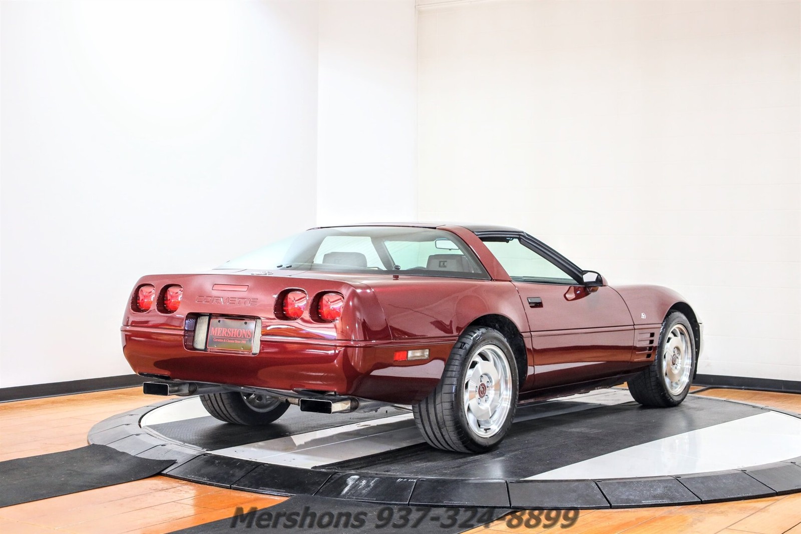 Chevrolet-Corvette-1993-Hatchback-8