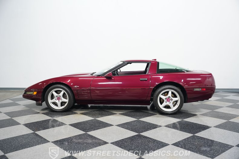 Chevrolet-Corvette-1993-Ruby-Red-Metallic-Ruby-Red-1