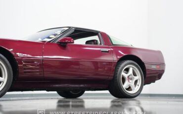 Chevrolet-Corvette-1993-Ruby-Red-Metallic-Ruby-Red-14