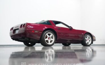 Chevrolet-Corvette-1993-Ruby-Red-Metallic-Ruby-Red-24