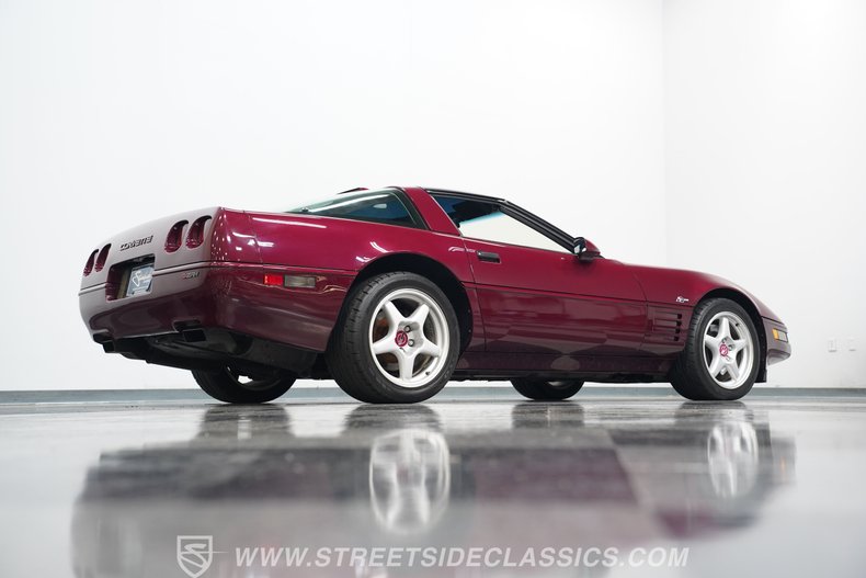 Chevrolet-Corvette-1993-Ruby-Red-Metallic-Ruby-Red-24