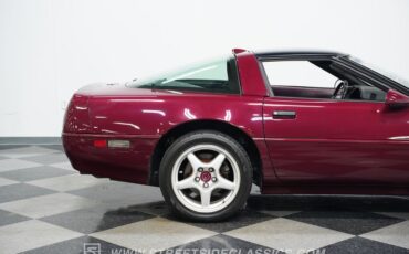 Chevrolet-Corvette-1993-Ruby-Red-Metallic-Ruby-Red-26