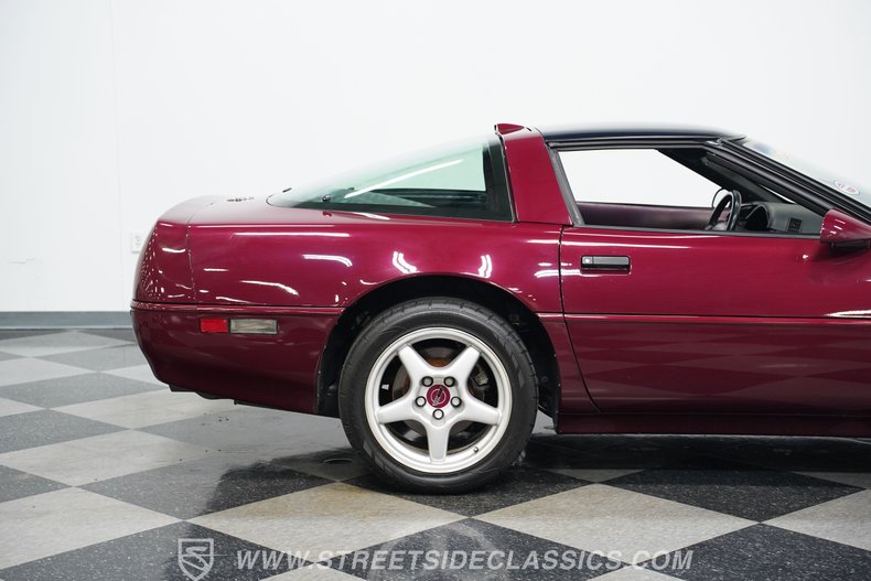 Chevrolet-Corvette-1993-Ruby-Red-Metallic-Ruby-Red-26
