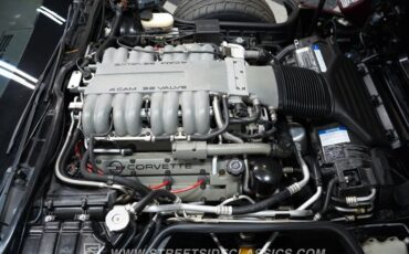 Chevrolet-Corvette-1993-Ruby-Red-Metallic-Ruby-Red-29