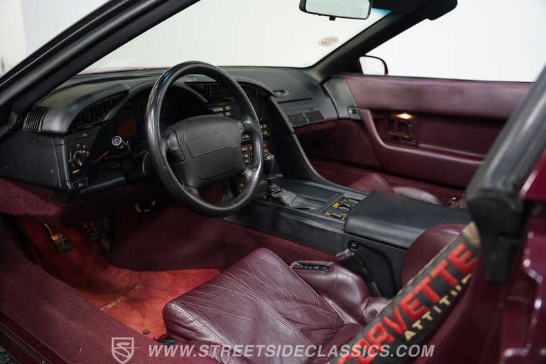 Chevrolet-Corvette-1993-Ruby-Red-Metallic-Ruby-Red-3