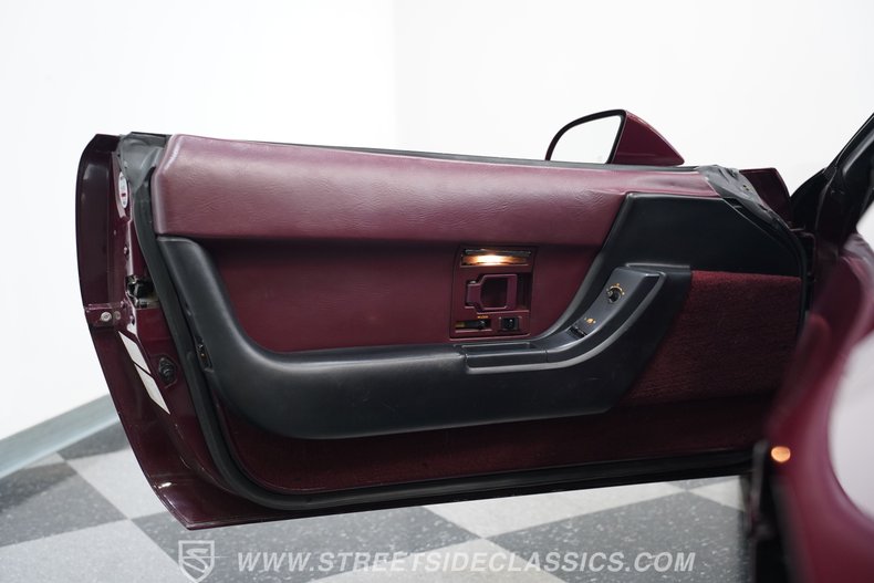 Chevrolet-Corvette-1993-Ruby-Red-Metallic-Ruby-Red-31