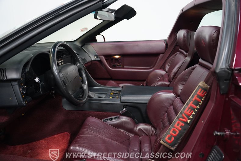 Chevrolet-Corvette-1993-Ruby-Red-Metallic-Ruby-Red-32