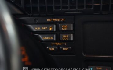 Chevrolet-Corvette-1993-Ruby-Red-Metallic-Ruby-Red-37