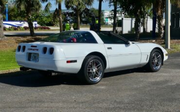 Chevrolet-Corvette-1995-Coupe-21