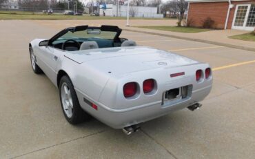 Chevrolet-Corvette-1996-10