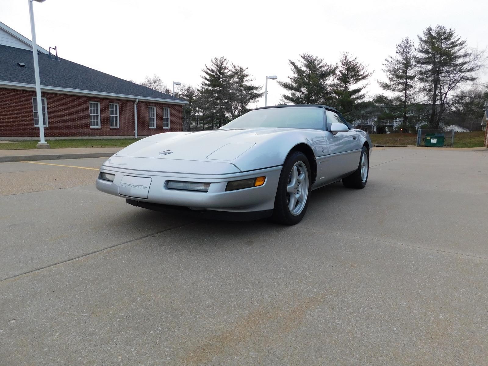 Chevrolet-Corvette-1996-18