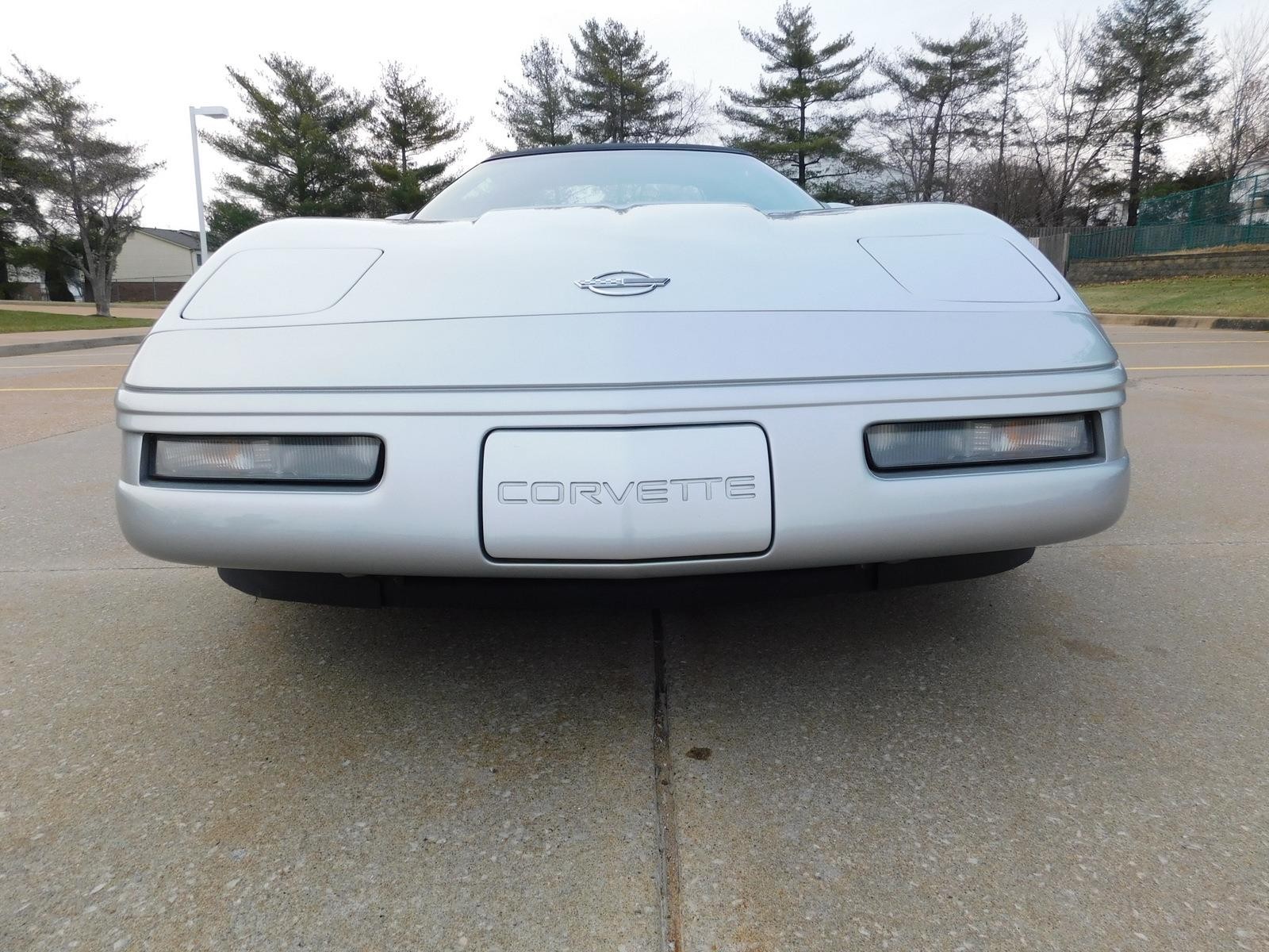 Chevrolet-Corvette-1996-21