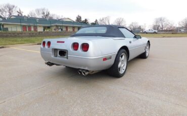Chevrolet-Corvette-1996-24