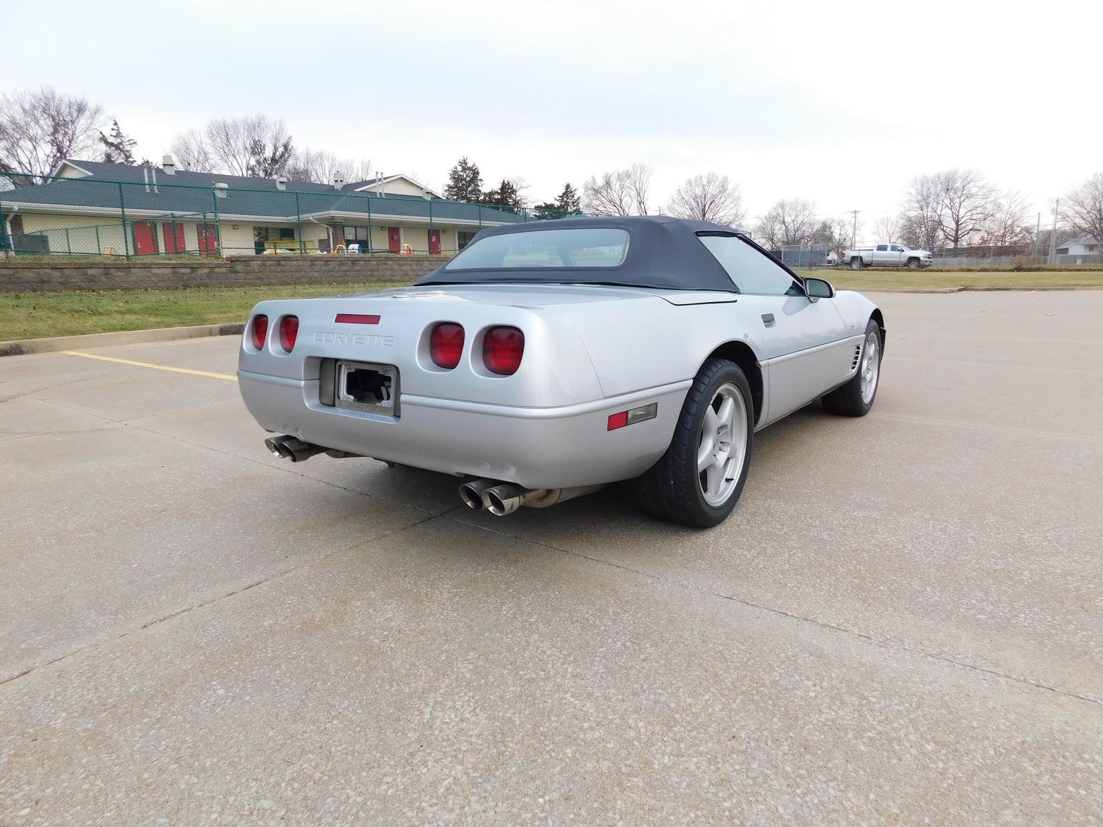 Chevrolet-Corvette-1996-24