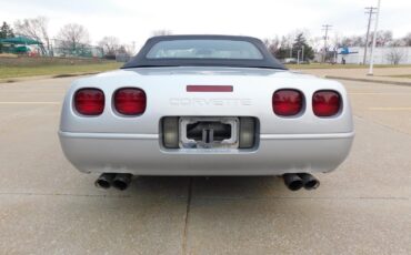 Chevrolet-Corvette-1996-26