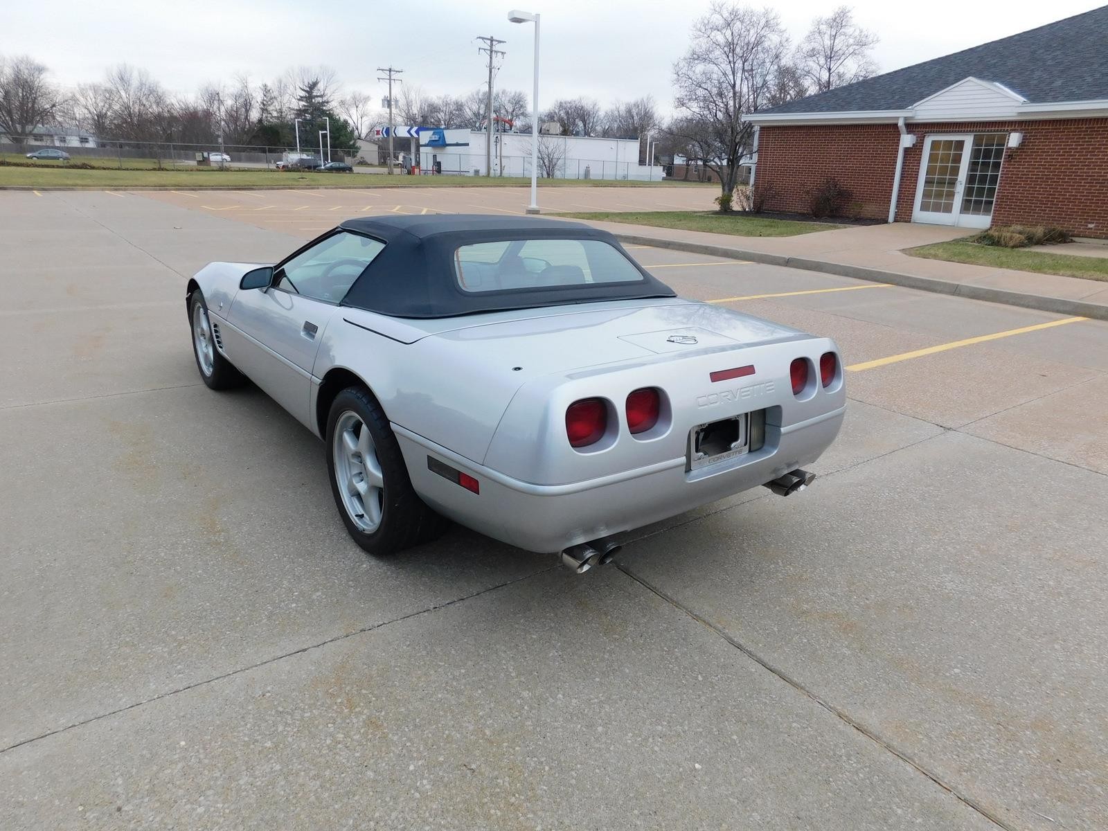 Chevrolet-Corvette-1996-27