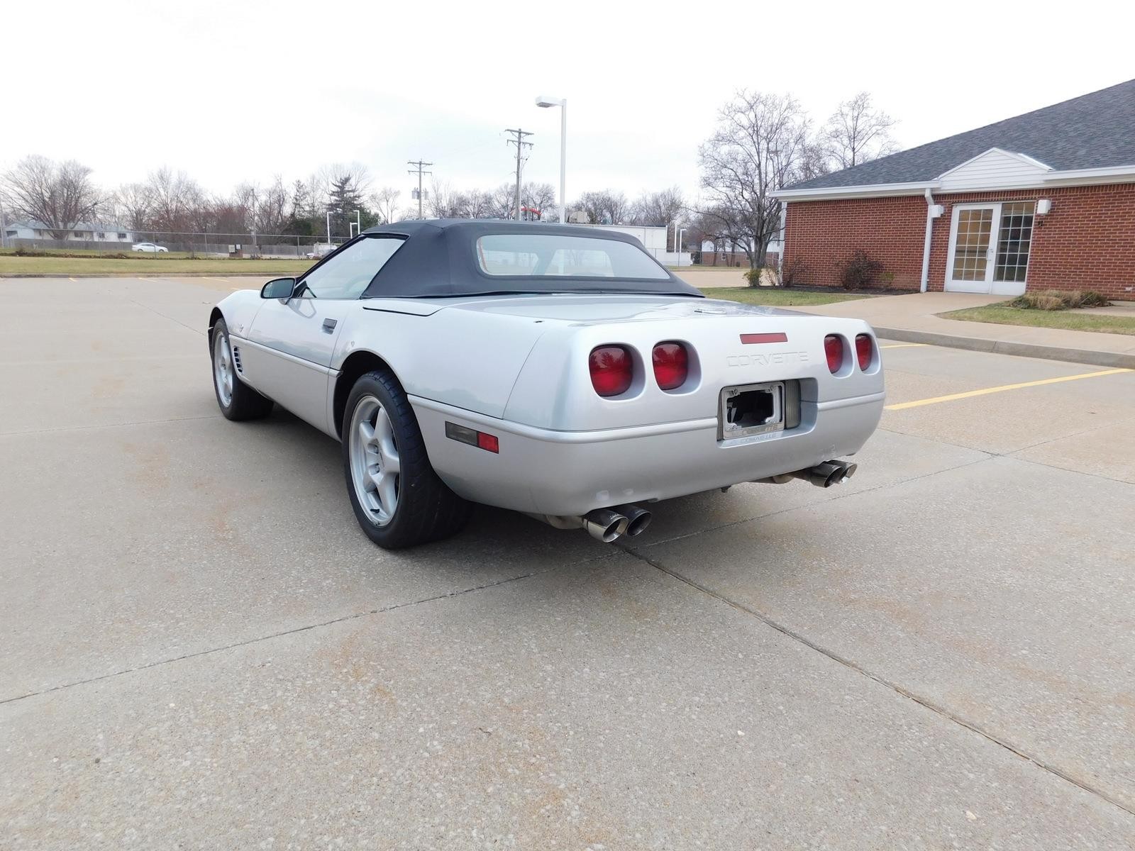 Chevrolet-Corvette-1996-29