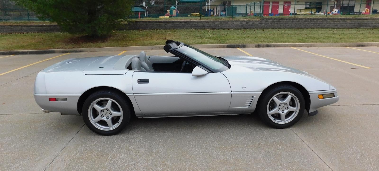 Chevrolet-Corvette-1996-6