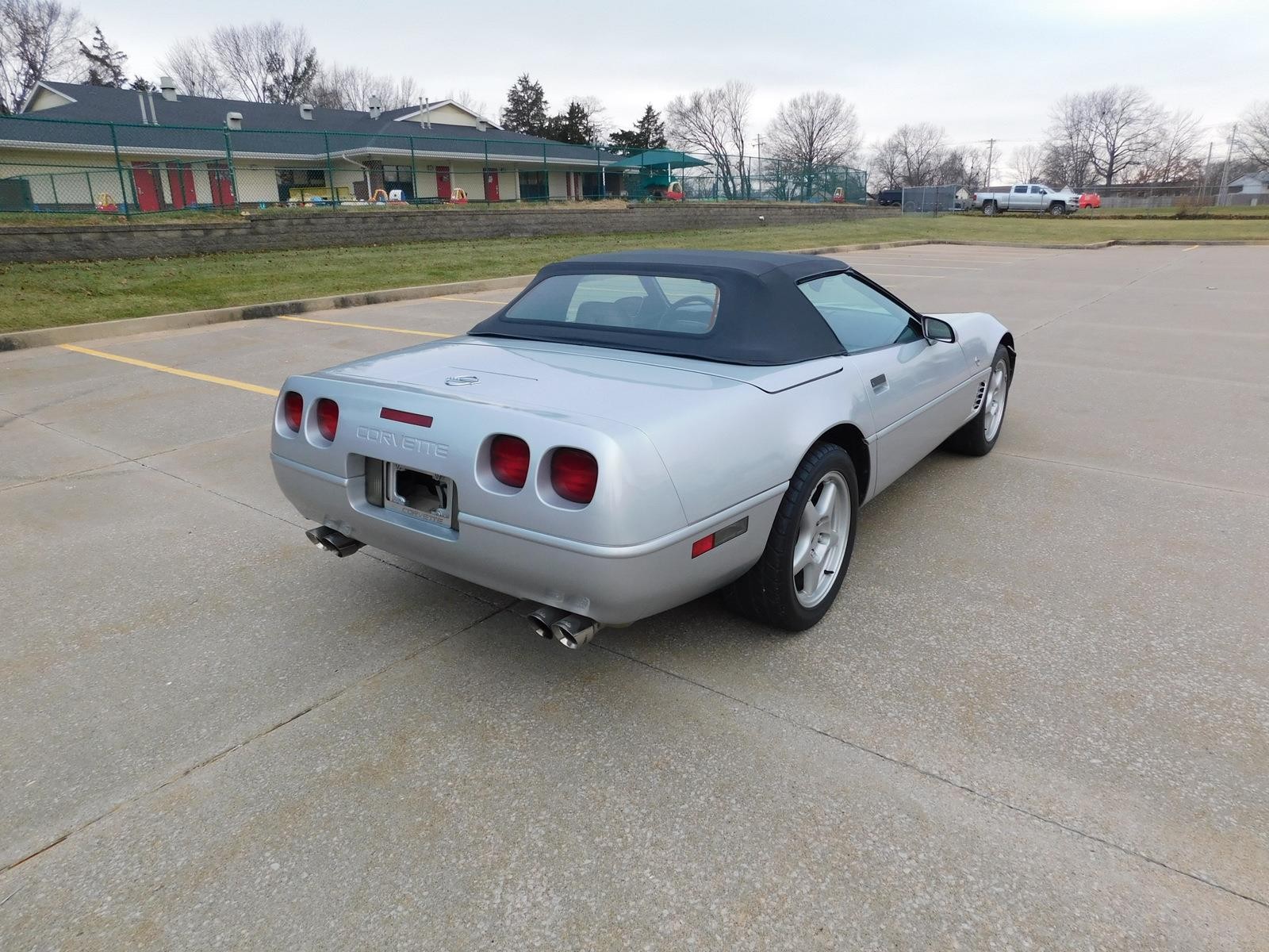 Chevrolet-Corvette-1996-7