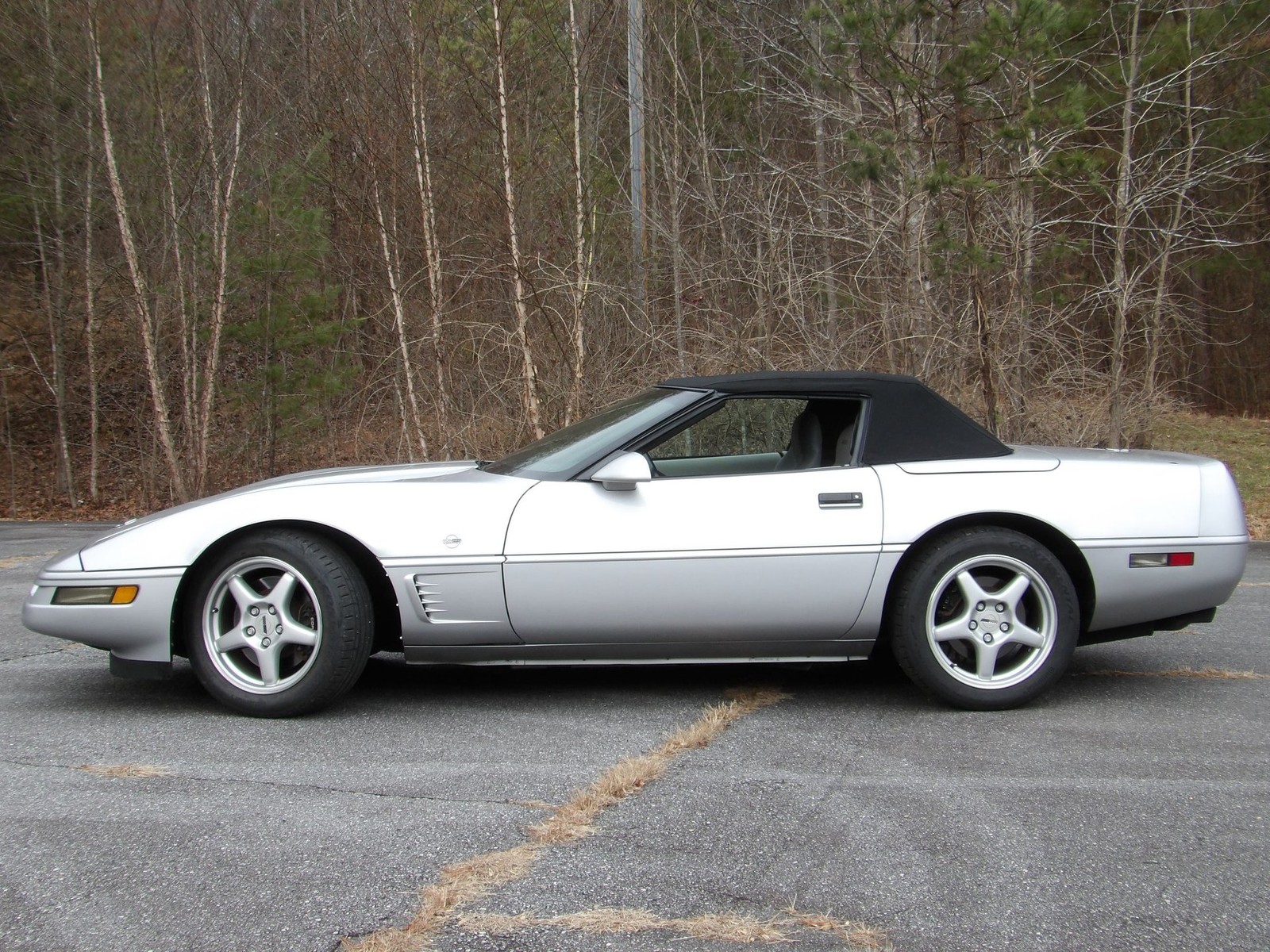 Chevrolet-Corvette-1996-Convertible-13
