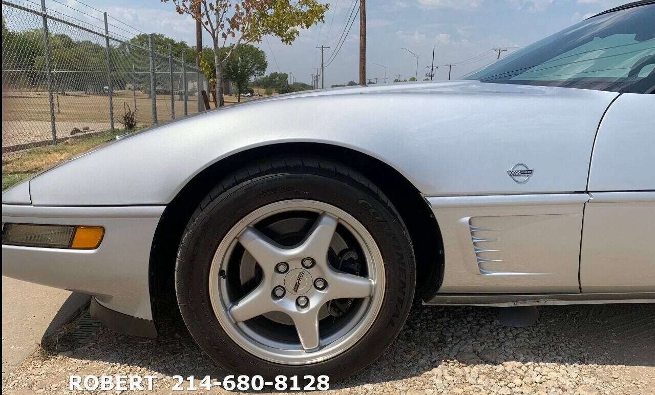 Chevrolet-Corvette-1996-Convertible-24
