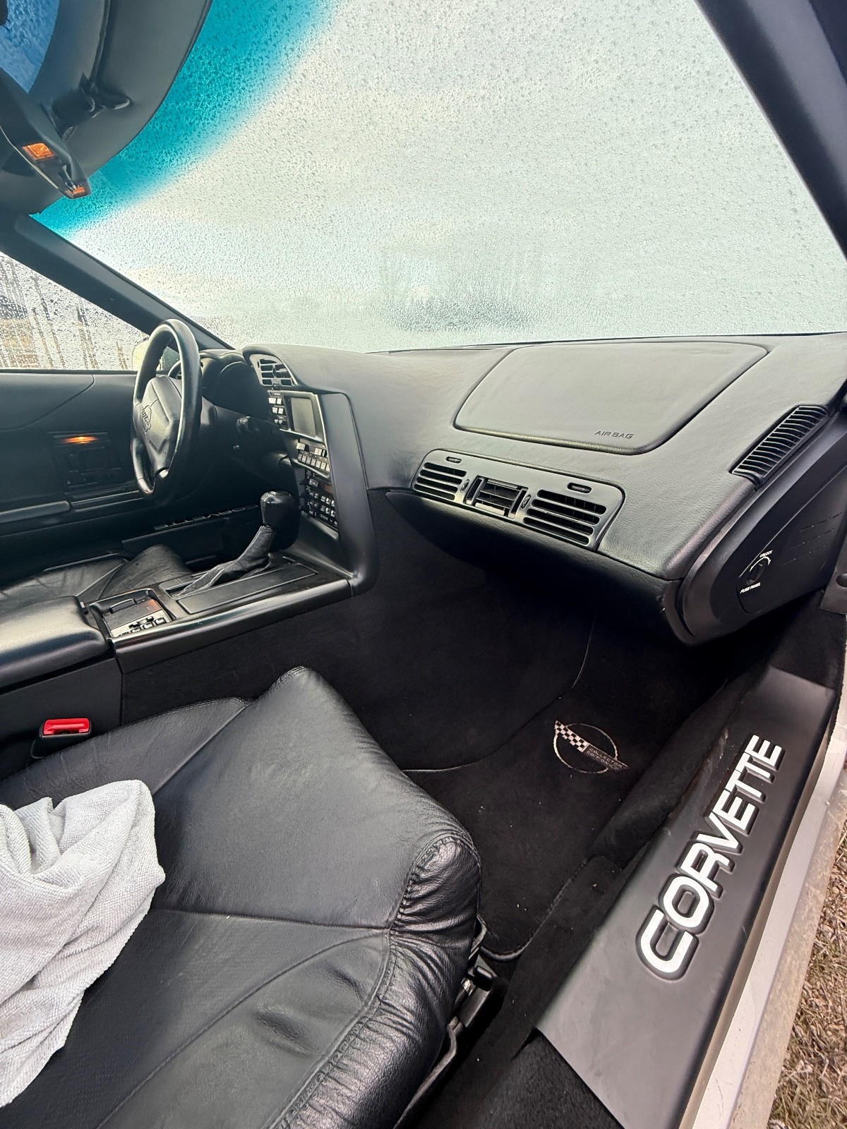 Chevrolet-Corvette-1996-Convertible-27