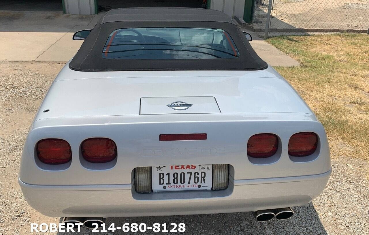 Chevrolet-Corvette-1996-Convertible-27
