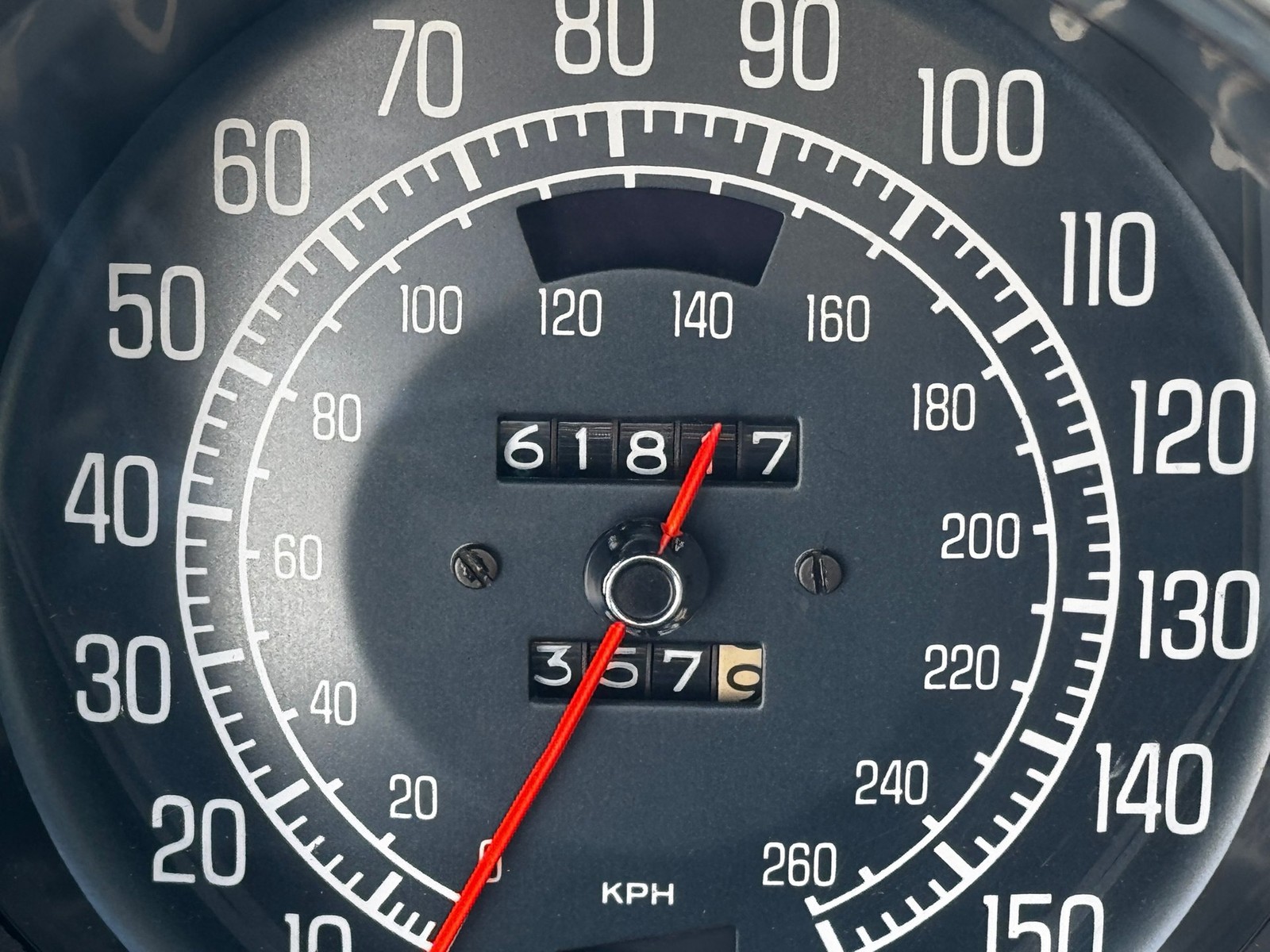 Chevrolet-Corvette-Stingray-1976-Coupe-12